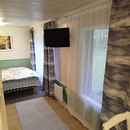 Reinholdi Metsamaja Holiday home *
