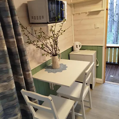 Holiday home Reinholdi Metsamaja *