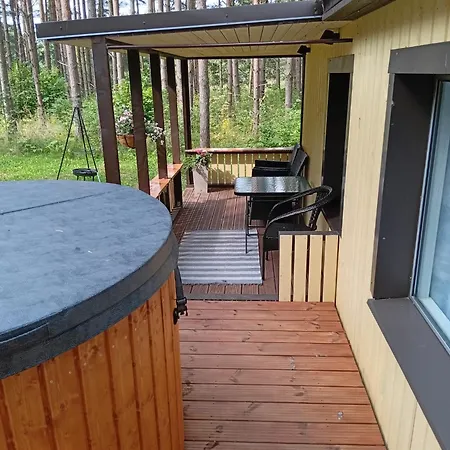 Holiday home Reinholdi Metsamaja *