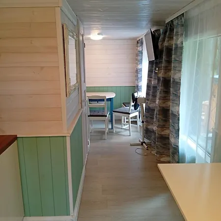 Holiday home Reinholdi Metsamaja *